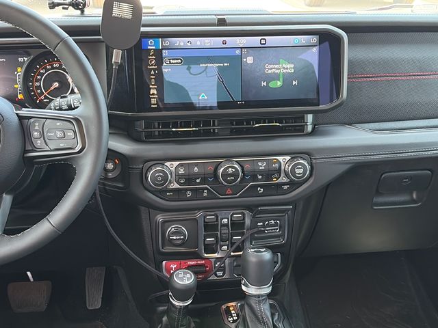 Used 2025 Jeep Wrangler SUV