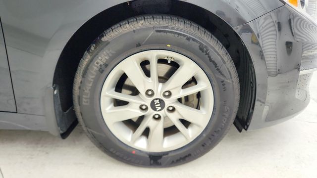 2016 Kia Optima LX Green at Autostrade