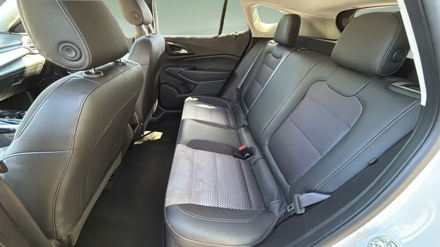Used 2025 White Chevrolet LT image 20