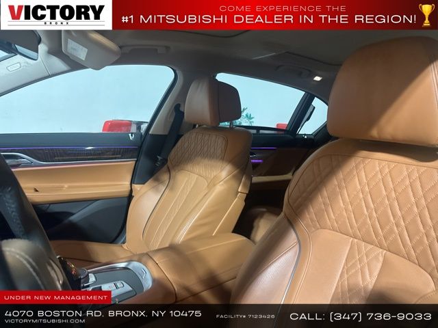 2022 BMW 7-Series 740i xDrive photo