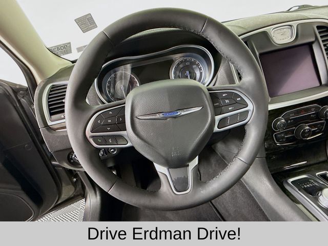 Used 2022 Chrysler 300 Sedan