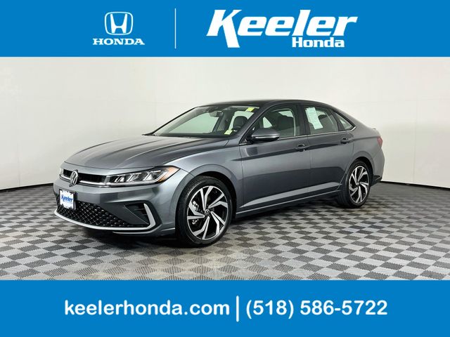 Platinum Gray Metallic 2025 Volkswagen Jetta Sedan Front-Wheel Drive 8-Speed Automatic