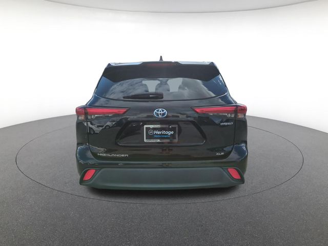 used 2020 Toyota Highlander Hybrid car, priced at $32,481