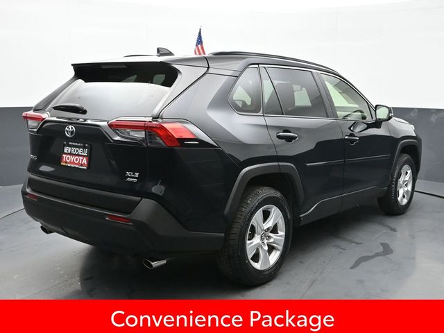 2019 Toyota RAV4 XLE 6