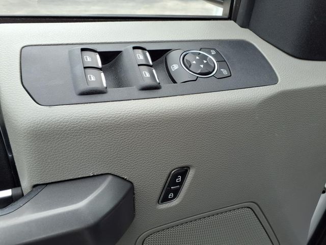 2020 Ford F-250SD XLT photo