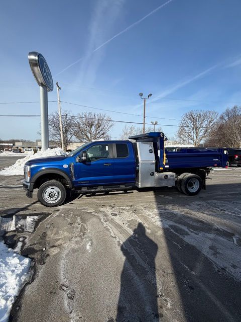 2026 Ford F-550 Super Duty Chassis Cab XL - Photo 3
