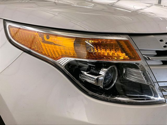 2015 Ford Explorer XLT White at Subaru and VW of Moon Township