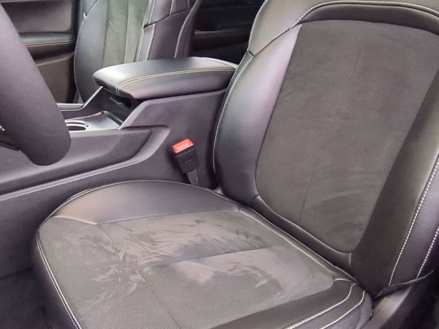 new 2025 Jeep Grand Cherokee car, priced at $42,199