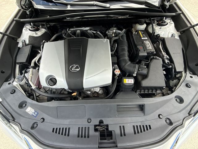 2021 Lexus ES - $33,498