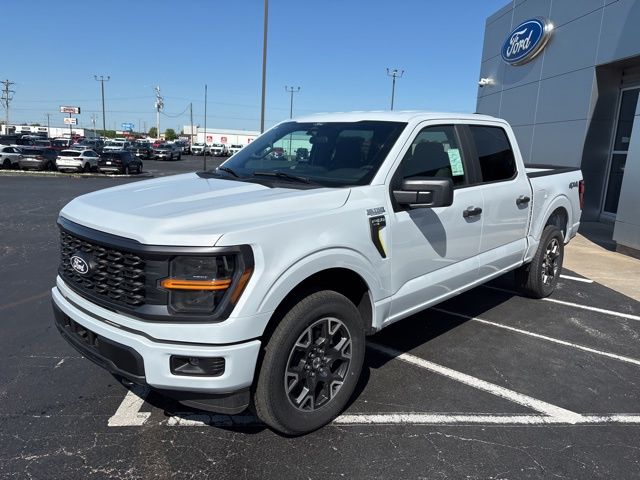 White Metallic 2025 Ford F-150 STX 4dr SuperCrew 4WD Pickup Truck Four-Wheel Drive Automatic
