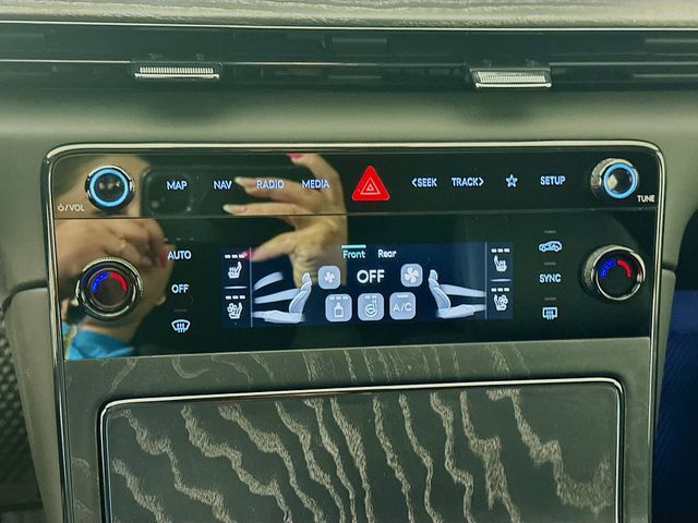 Thumbnail: 2026 Genesis GV80 - 14