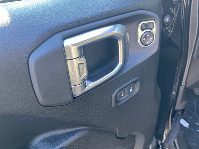 new 2026 Jeep Gladiator car, priced at $39,203