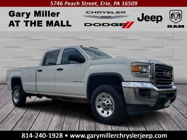 Summit White 2015 GMC Sierra 2500HD Base Crew Cab SB 4WD Pickup Truck Four-Wheel Drive 6-Speed Automatic Overdrive