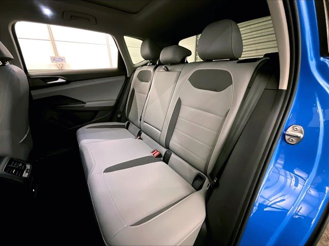 2022 Volkswagen Taos 1.5T SE  at Subaru and VW of Moon Township