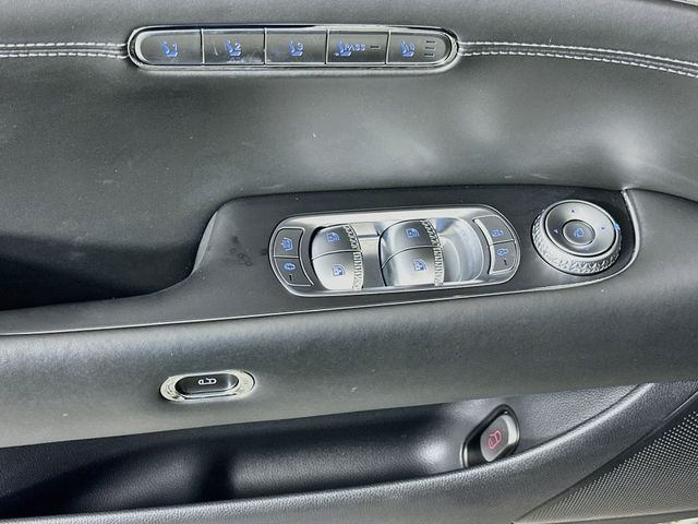Thumbnail: 2023 Genesis G90 - 18