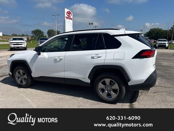 2025 Toyota RAV4 Hybrid LE