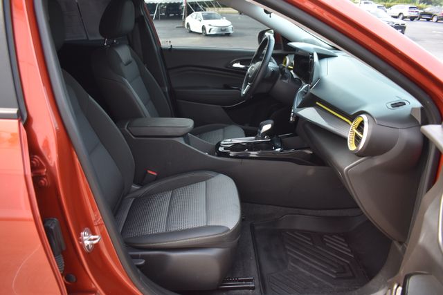 2024 Chevrolet Trax LT - Photo 18