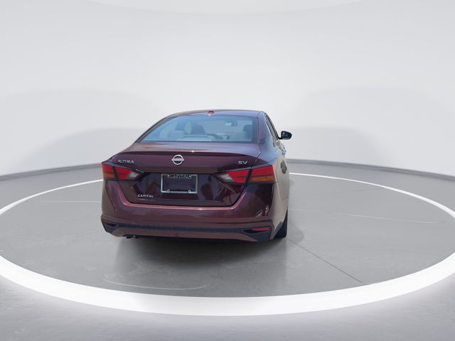 Used 2024 Red Nissan 2.5 SV image 7
