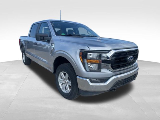 2023 Ford F-150 XLT 2