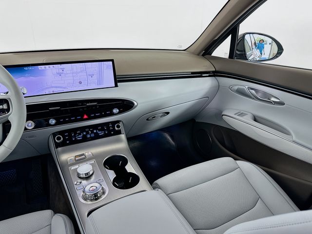 Thumbnail: 2026 Genesis GV70 - 25