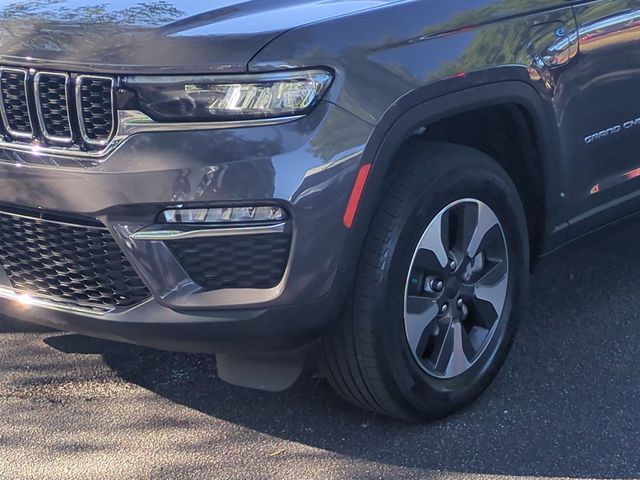 Used 2022 Gray Jeep 4xe image 9
