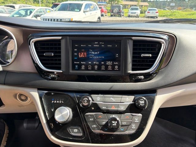 2019 Chrysler Pacifica Touring L White at Bob Ruth Ford
