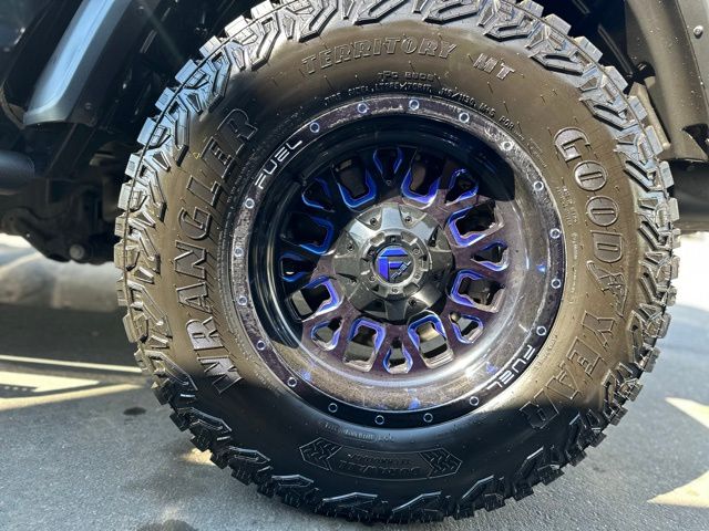 used 2020 Jeep Gladiator car, priced at $30,695