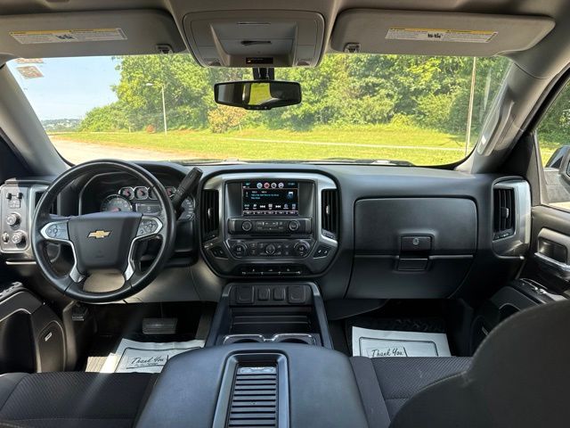 Used 2018 Black Chevrolet LT image 12