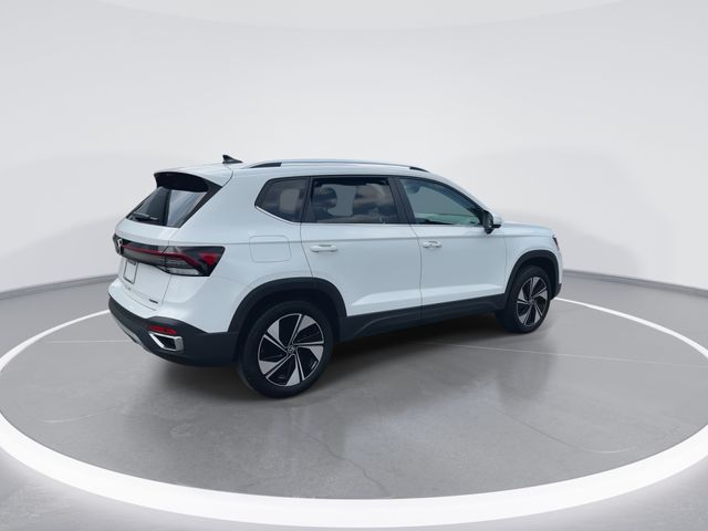 Used 2025  Volkswagen 1.5T SE image 8