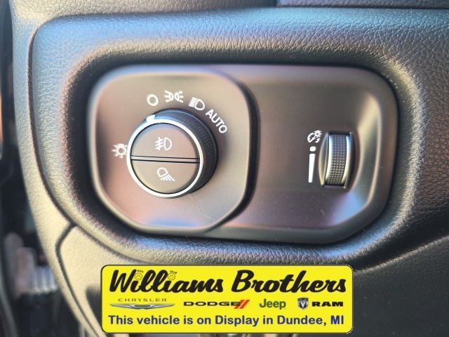 2021 Ram 1500 Big Horn/Lone Star - Diamond Black Crystal Pearlcoat exterior view 16