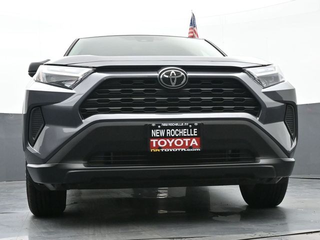 2024 Toyota RAV4 LE 39