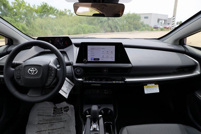 2026 Toyota Prius LE - 10