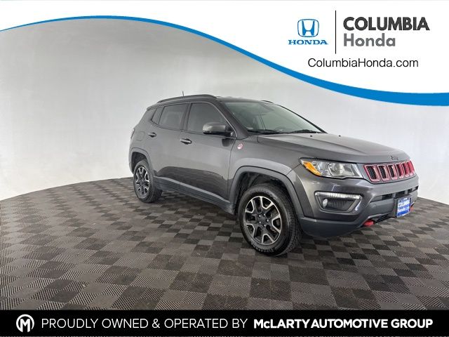 Gray (Granite Crystal Metallic Clearcoat) 2019 Jeep Compass Trailhawk 4WD SUV / Crossover Four-Wheel Drive 9-Speed Automatic
