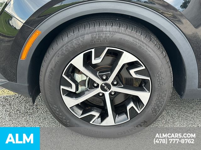 Used 2025 Black Kia EX image 12