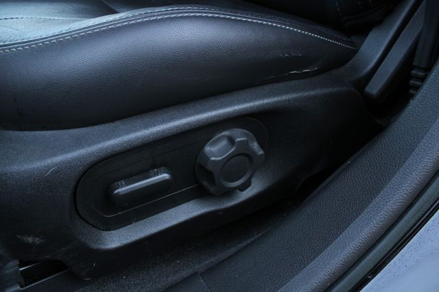 Used 2018 Black Ford SEL image 3