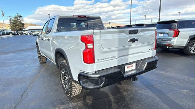 2025 Chevrolet Silverado 1500 ZR2 5