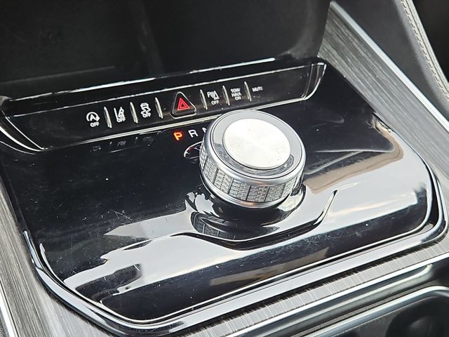 2024 Jeep Wagoneer L Series II White at Community Honda