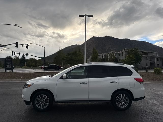 Used 2014 Nissan Pathfinder SV with VIN 5N1AR2MN2EC657203 for sale in Flagstaff, AZ
