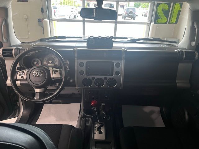 2012 Toyota FJ Cruiser photo