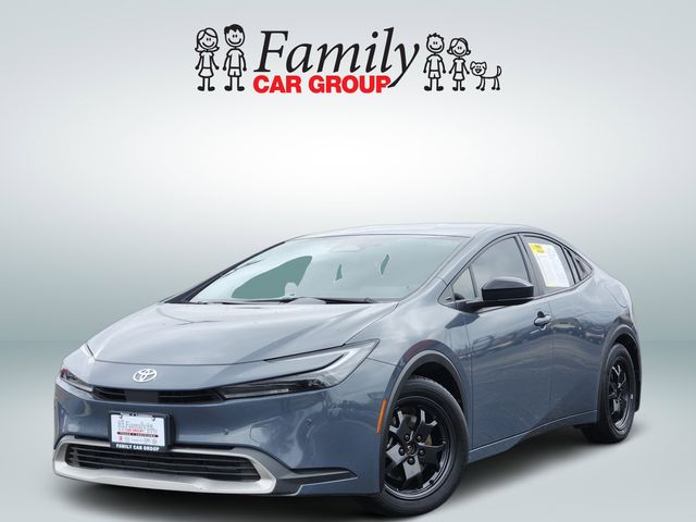 2025 Toyota Prius Plug-In Hybrid SE FWD
