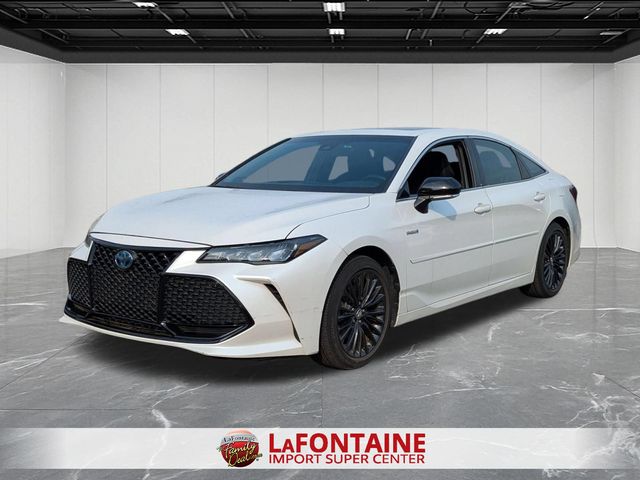 2019 Toyota Avalon Hybrid XSE