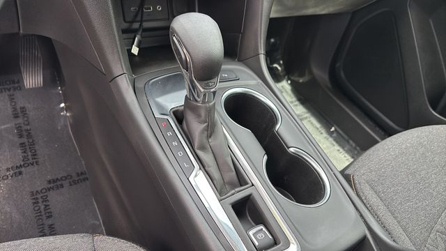 Used 2024 White Chevrolet LT image 29