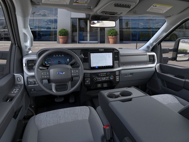 New 2026 Oxford White Ford XLT image 9
