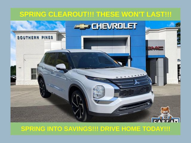 White 2022 Mitsubishi Outlander ES FWD SUV / Crossover Front-Wheel Drive Continuously Variable Transmission