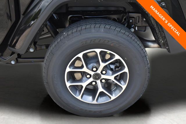 New Car 2025 Jeep Gladiator  Sport S For Sale Under $40,000 In Austin, Texas