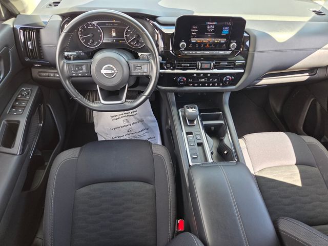 Used 2025 Nissan Pathfinder SUV