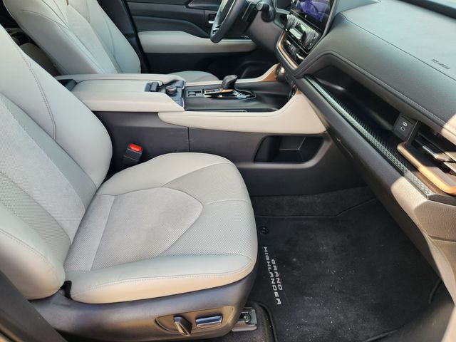2026 Toyota Grand Highlander Hybrid MAX Platinum Black at Gullo Toyota