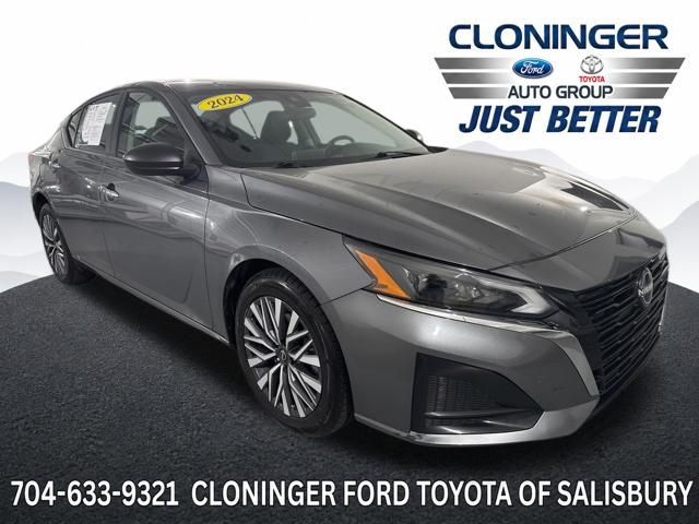 Gray (Gun Metallic) 2024 Nissan Altima Sedan Front-Wheel Drive Continuously Variable Transmission