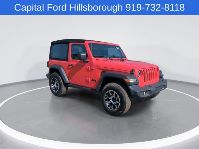 Used 2022 Red Jeep Sport S image 2