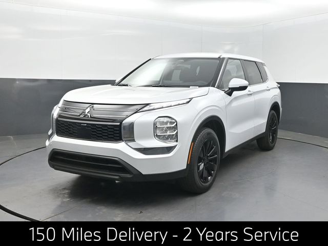 White Diamond 2026 Mitsubishi Outlander SUV / Crossover Front-Wheel Drive Continuously Variable Transmission